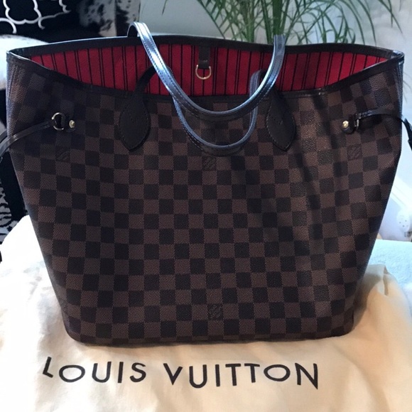 Louis Vuitton Handbags - Louis Vuitton Neverfull MM
